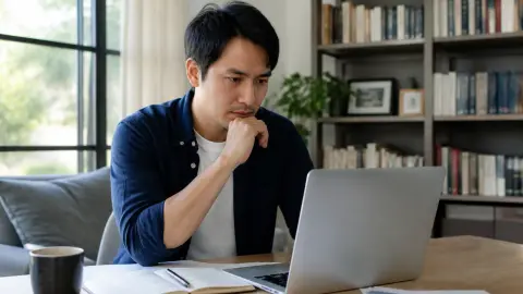 Se reconvertir en développeur web : quelles compétences valoriser de votre parcours actuel ?